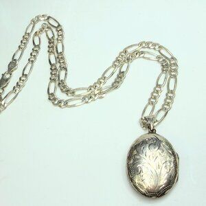 Sterling silver Oval Engraved Locket Necklace Figaro Chain 21" Italy JR1290